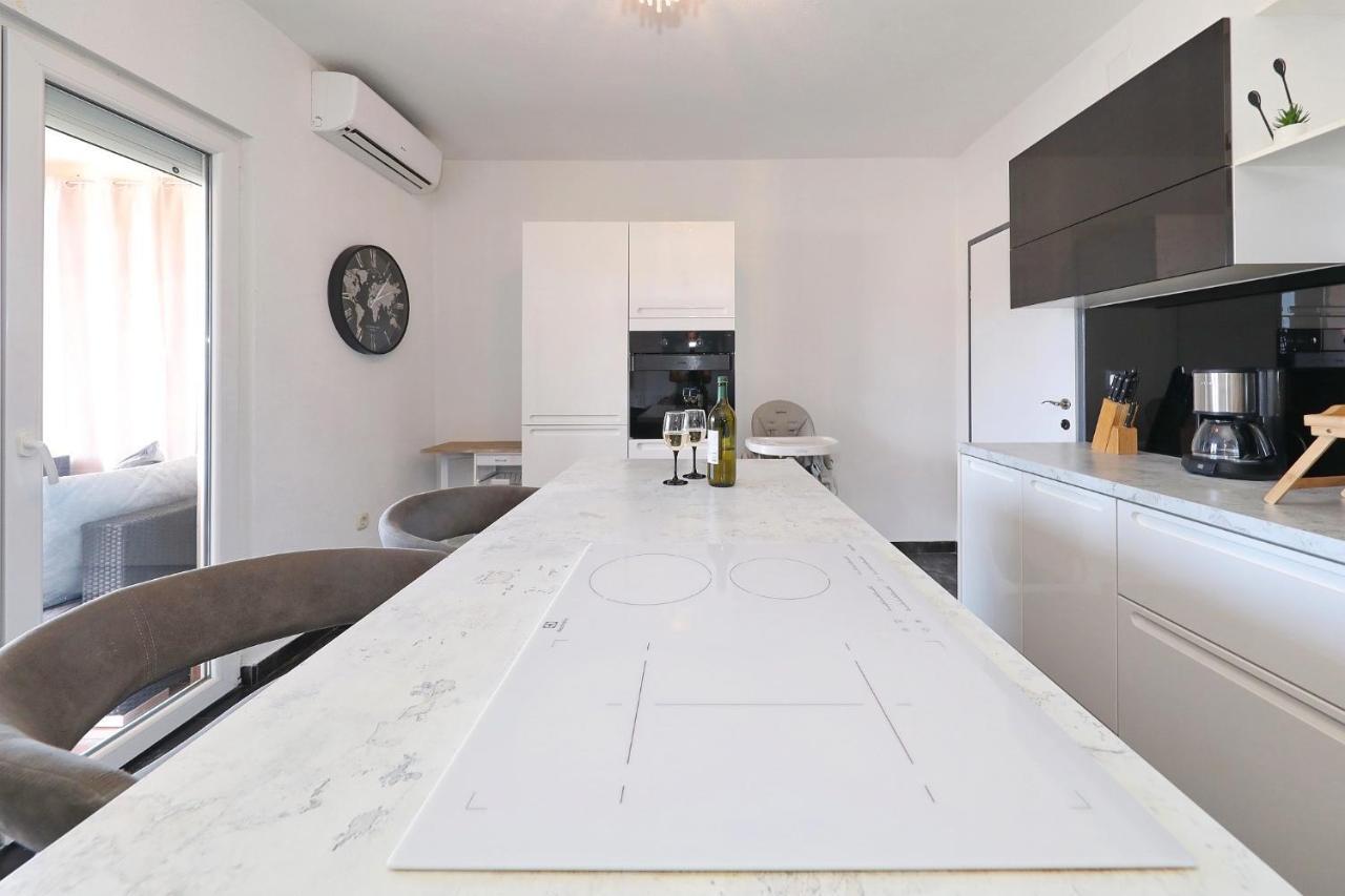 Apartman Nika Sa Jacuzzijem Zadar Luaran gambar